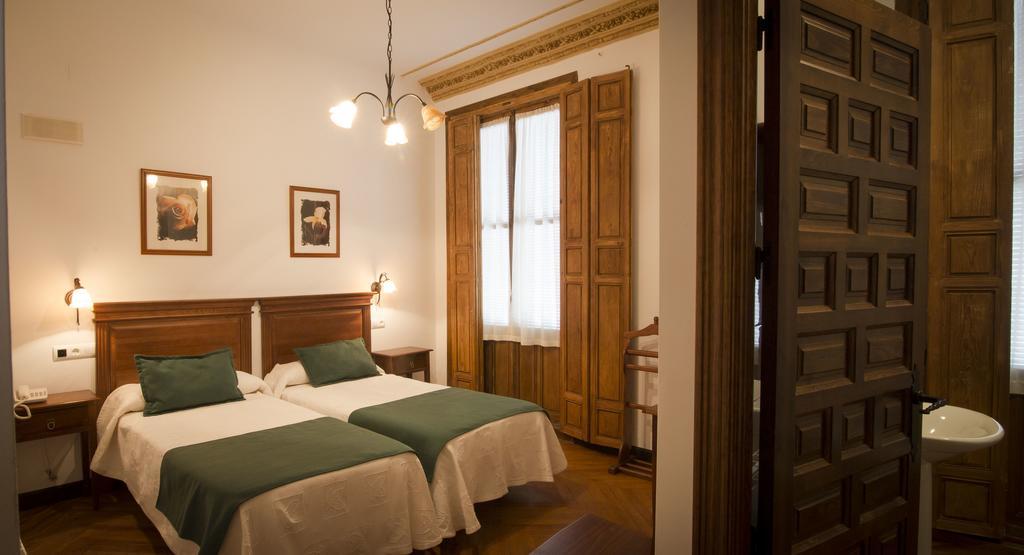 Hospederia Real Casona La Beltraneja Hotel Belmonte  Ngoại thất bức ảnh